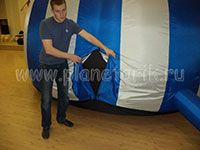 Отверстие для выхода воздуха в планетарии